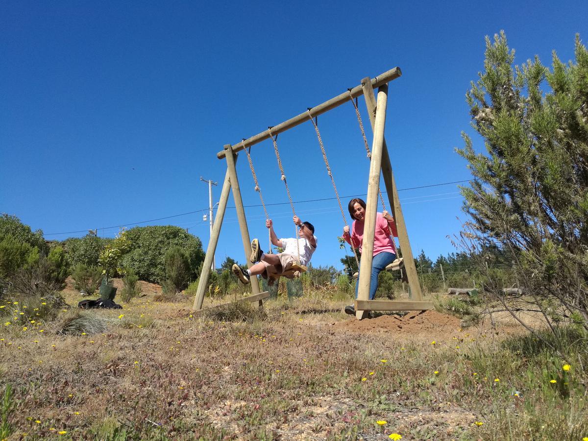Con Piscina Privada, Parcela De Campo. Algarrobo