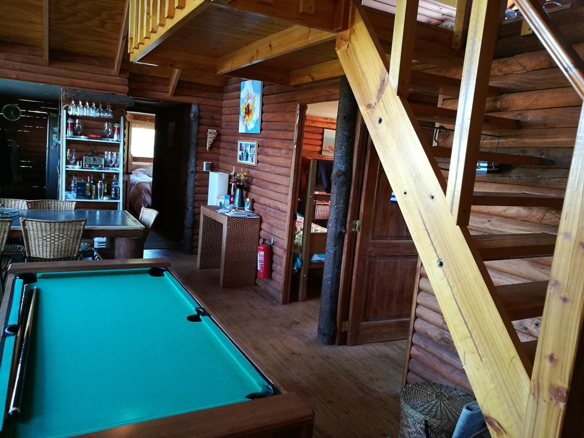 Con Piscina Privada, Parcela De Campo. *